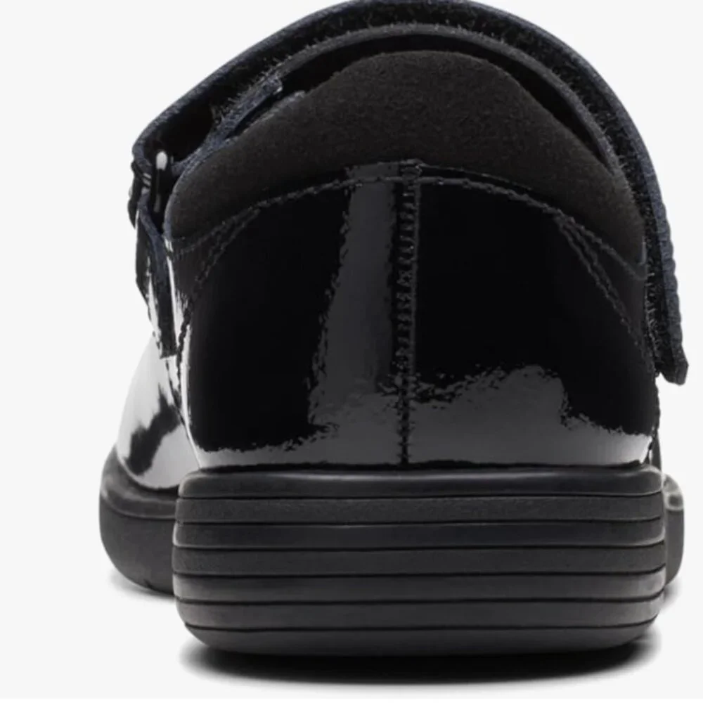 Clarks Girls Jazzy Jig Mary Jane Flat, Black Pat, Kid